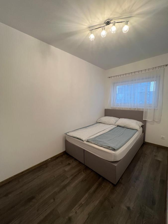 Modern Apartman Сегед Экстерьер фото